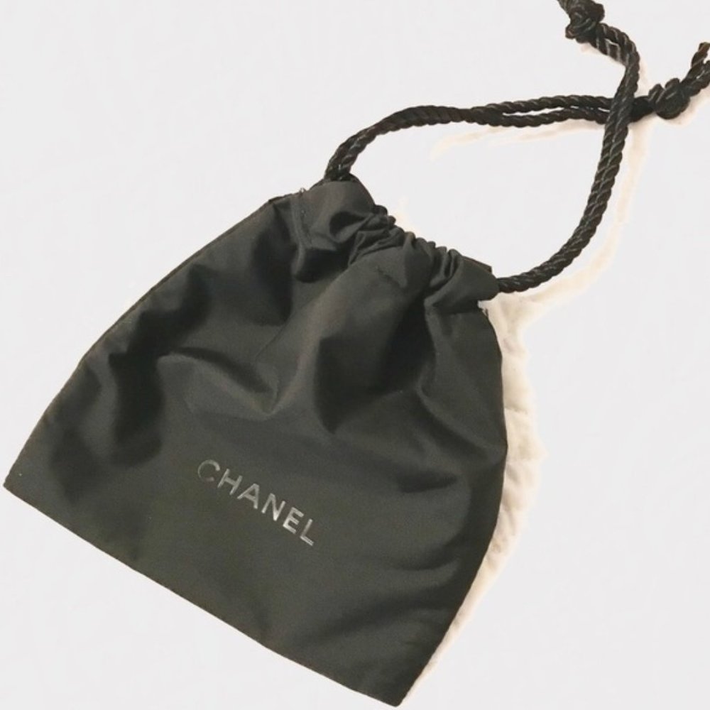 Chanel pouch